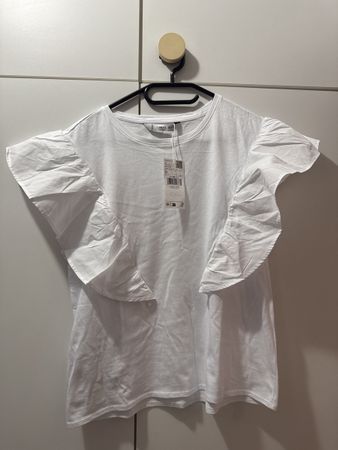 T-shirt white