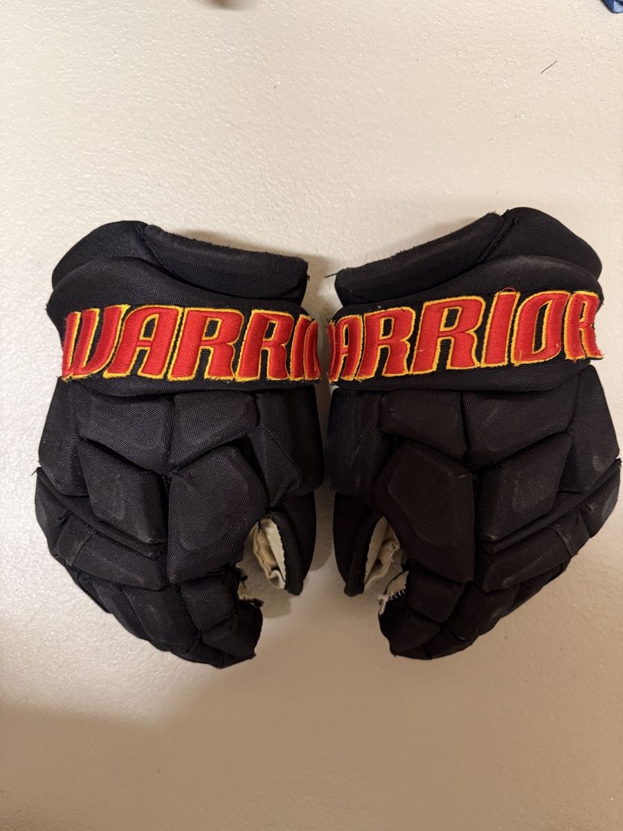 Handschuhe & Handstulpen: Hockeyhandschuh – Gebraucht aus Zollikofen von nina_7njp