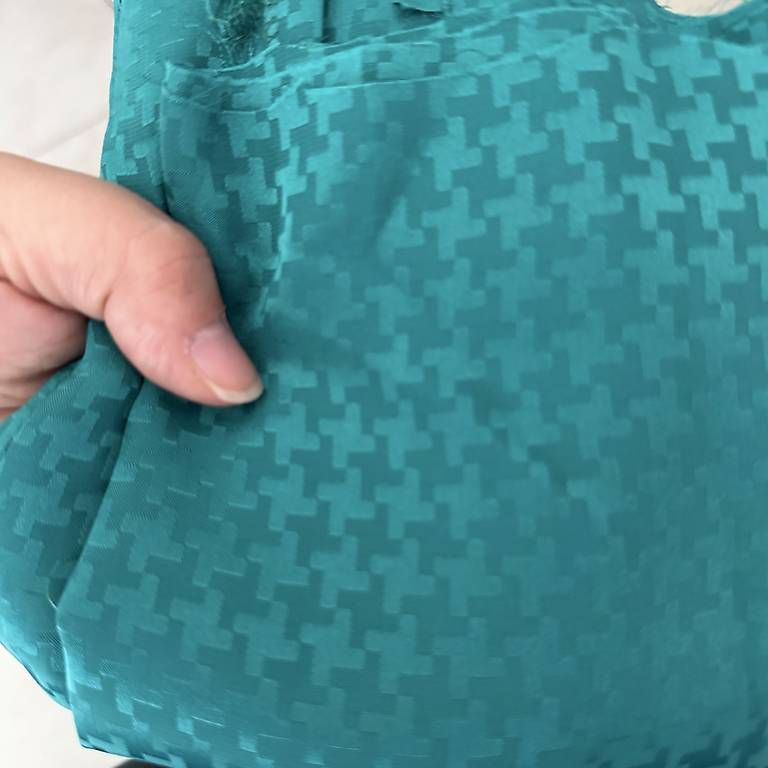 Tessuti: Stoffrest- Seide (?) – Nuovo (secondo la descrizione) da Muttenz venduto da einfach-schoen