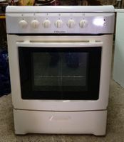 Electrolux Kochherd / Backofen Glaskeramik FEH60G2