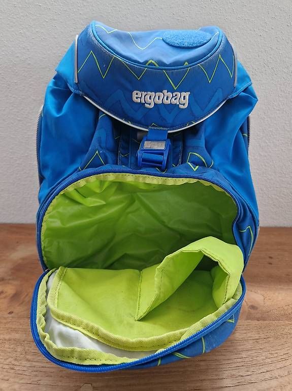 Kindertaschen: Ergobag Schulrucksack – Gebraucht aus Uerzlikon von Rotkreuzer 1
