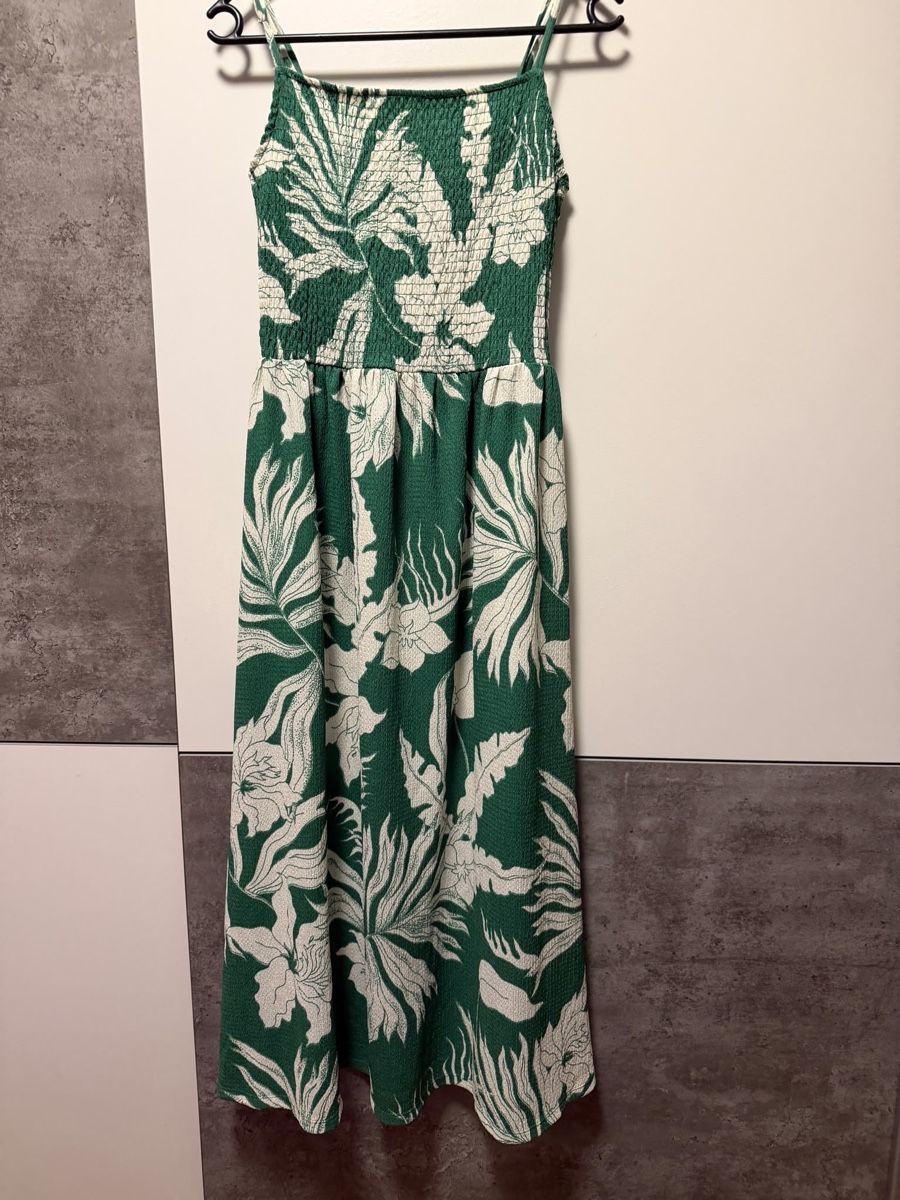 H&M Robes: Sommer Kleid H&M Blumenmuster M  – D'occasion à Aarburg par manju2007