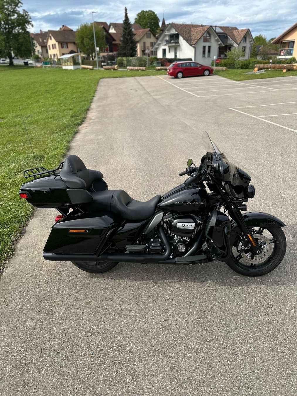 Harley-Davidson Strada: Harley-Davidson Street Glide – Usato da Lausanne venduto da cha_6s9h 9