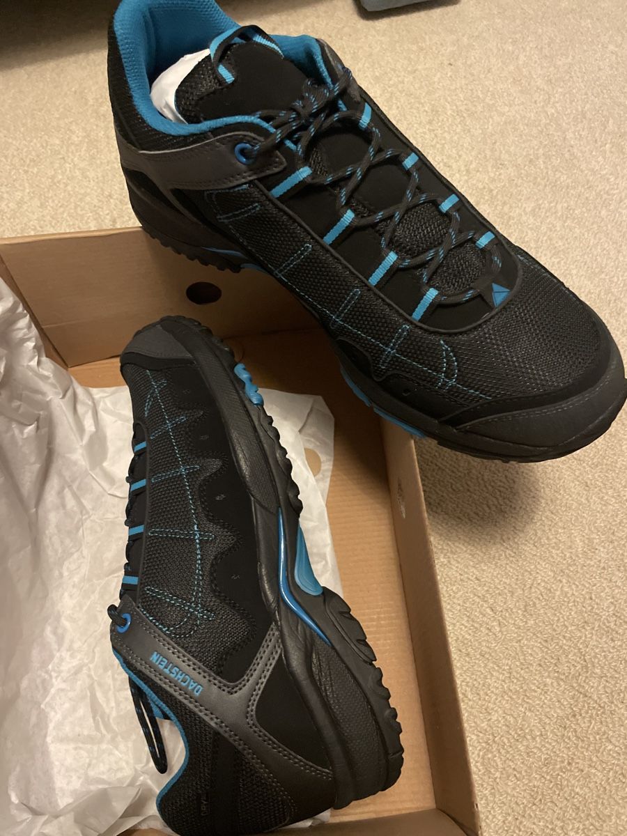Scarpe da uomo: Dachstein Trekkingschuhe Gr.46, schwarz/blau, neuwertig – Nuovo e nell'imballaggio originale da Bollingen venduto da makenschmuschki 2