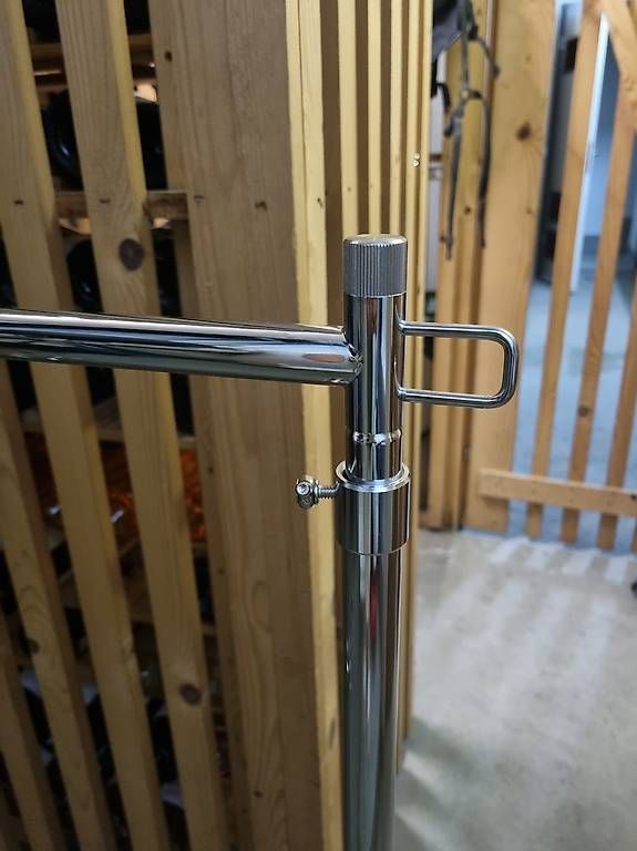 Porte manteau: Kleiderstange – D'occasion à Zürich par Awipi 1
