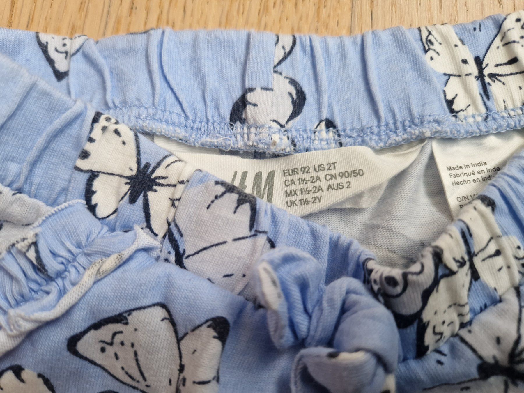 H&M Pantaloni: Kurze Hose grösse 92 Schmetterling – Usato da Heimberg venduto da Eleanor20 1