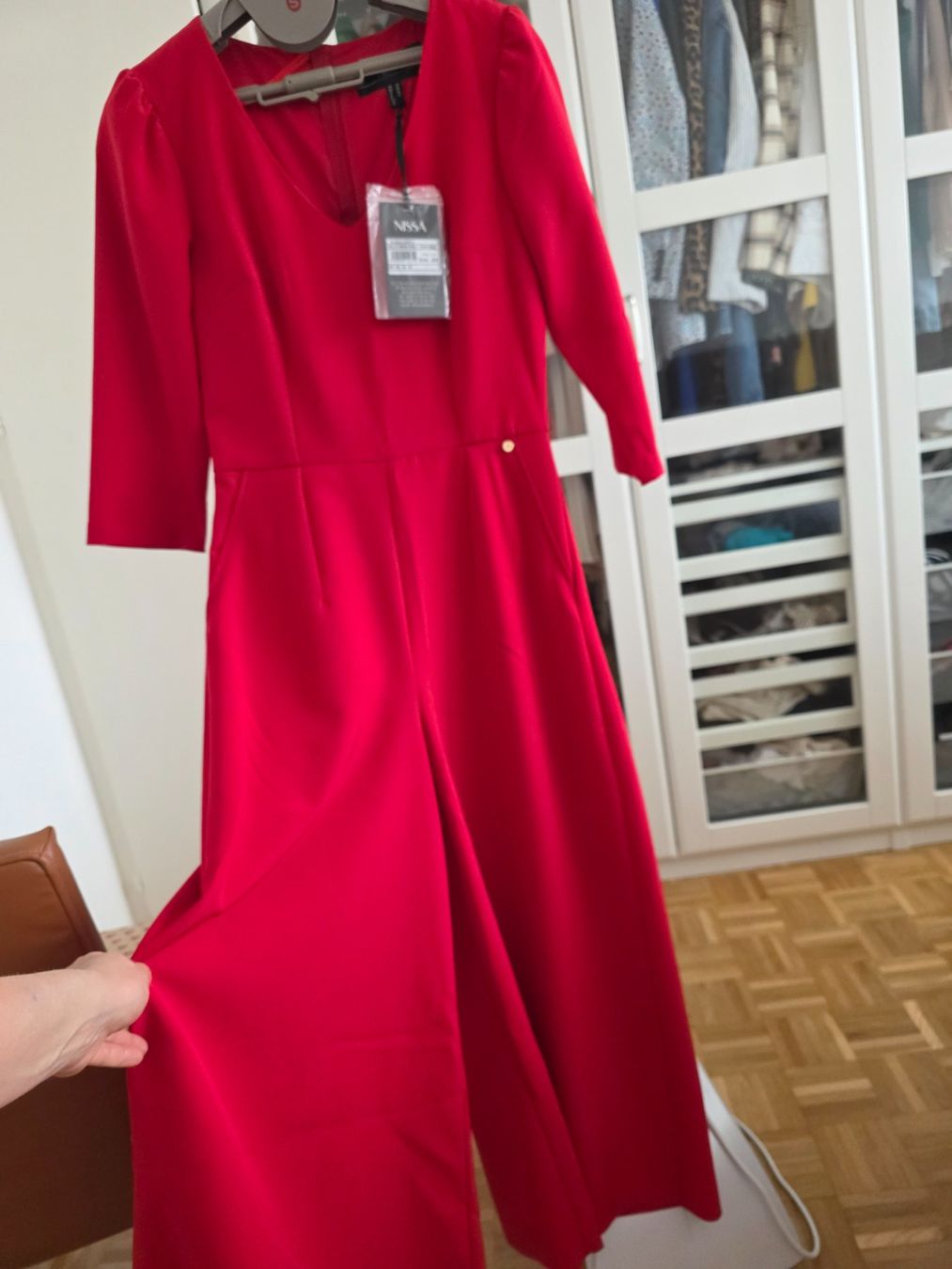 Tute: Combinaison rouge Élégante - Taille 36 - Neuve! – Nuovo e nell'imballaggio originale da Renens VD venduto da Iepurica19avril 1