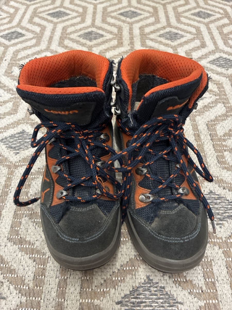 Lowa Scarpe per ragazzi: Wanderschuhe Lowa Kinder Grösse 34 Gore-Tex gebraucht – Usato da Willisau venduto da Miuretta