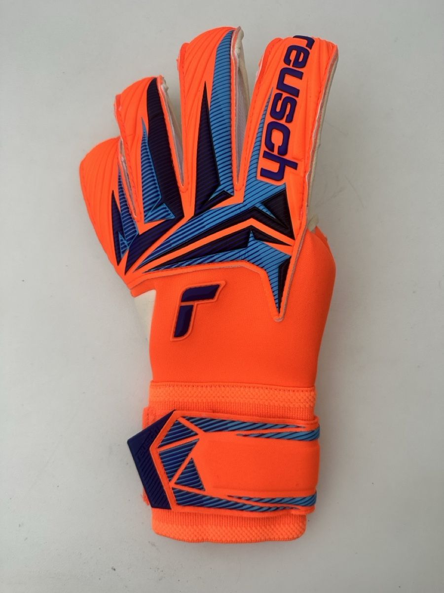 Reusch Guanti & manicotti: Reusch Torwarthandschuh signiert von Gregor Kobel – Nuovo e nell'imballaggio originale da Hochdorf venduto da Blitzman83