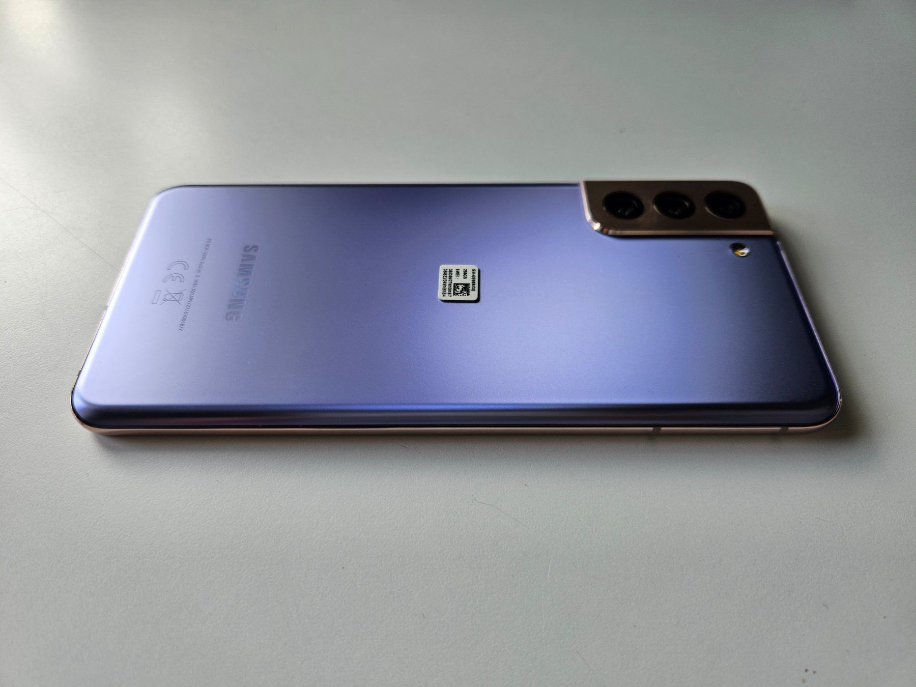 Samsung Telefoni cellulari / Smartphones: Samsung Galaxy S21+ violet comme neuf – Usato da Echandens venduto da annegug