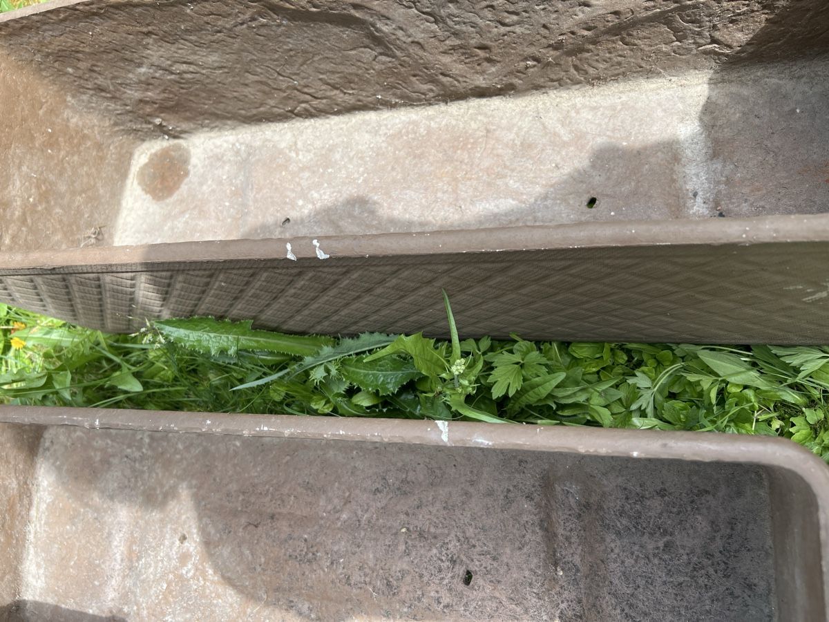 Vasi per fiori: 3 Ton Blumenkästen, braun – Usato da Bäch SZ venduto da Schnu 3