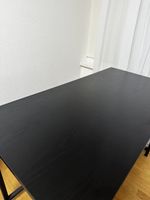 Schreibtisch schwarz Holzoptik Metallgestell guter Zustand