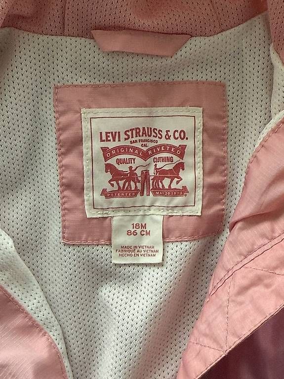 Levi's Giacche & Cappotti: Giubbino estivo Paravento Levis con cappuccio – Usato da Bellinzona venduto da mon_2wjn 2