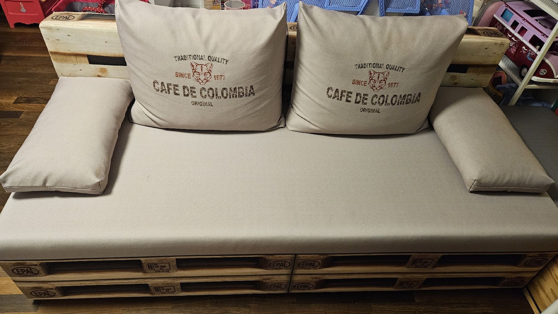 Sofas: Bettsofa – D'occasion à Rikon im Tösstal par fragolina40