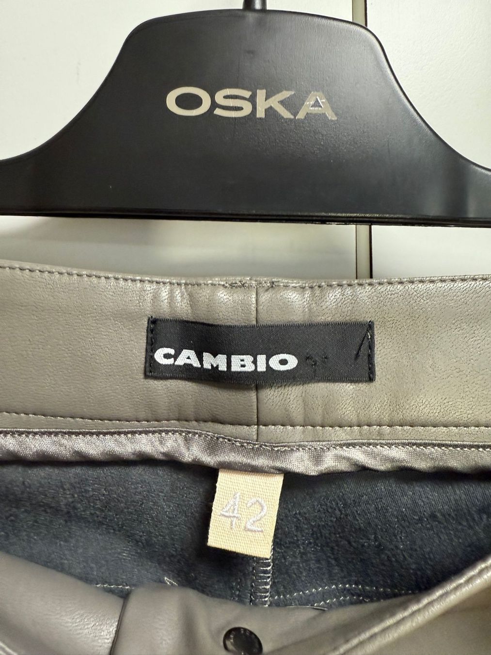 Cambio Pantaloni: Cambio Damenhose Gr. 42 – Nuovo (secondo la descrizione) da Frauenfeld venduto da LIL_NA 4