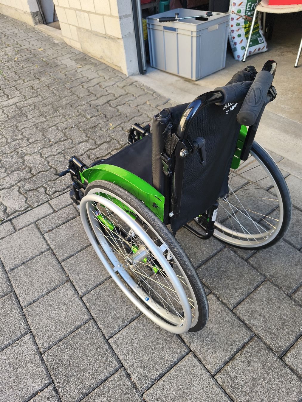Chaises roulantes: Rollstuhl Meyra Avanti  – D'occasion à Thörigen par lunafix 1
