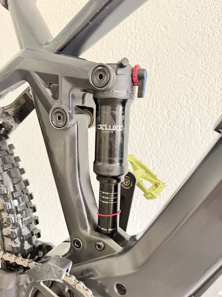 Bulls Biciclette: Bulls Evo Am 3 Carbon TOP e MTB – Usato da Stansstad venduto da 91PD 6