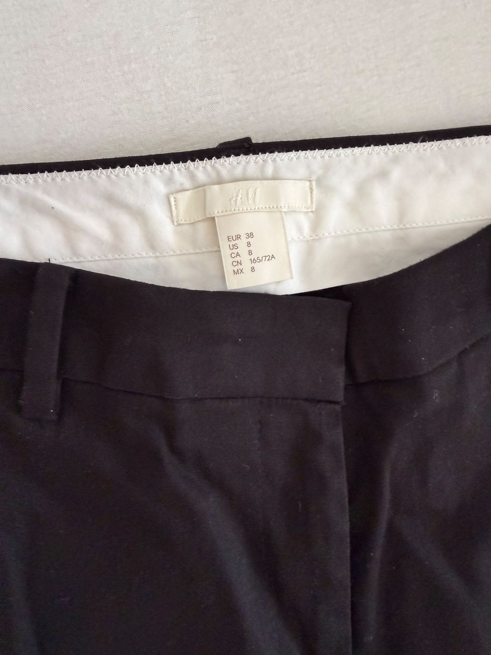 H&M Pantalons: Anzugshose schwarz – D'occasion à Nänikon par tob_g7dm 1