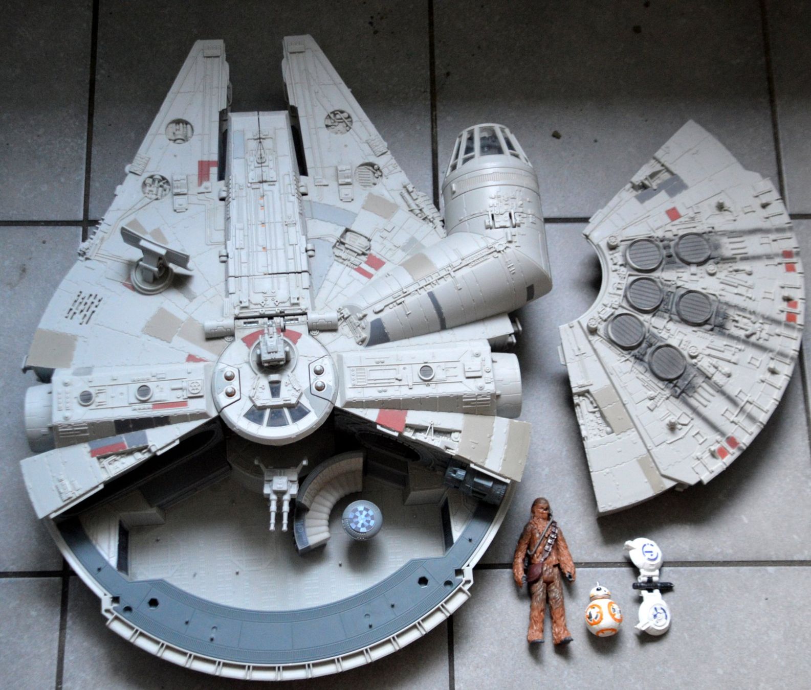 Star Wars Giocattoli: Star Wars Faucon Millenium Hero Vehicle – Usato da Collonges venduto da arashee 3