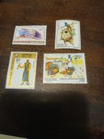 Lot de 4 timbres Rwanda - Thèmes variés - Bon état