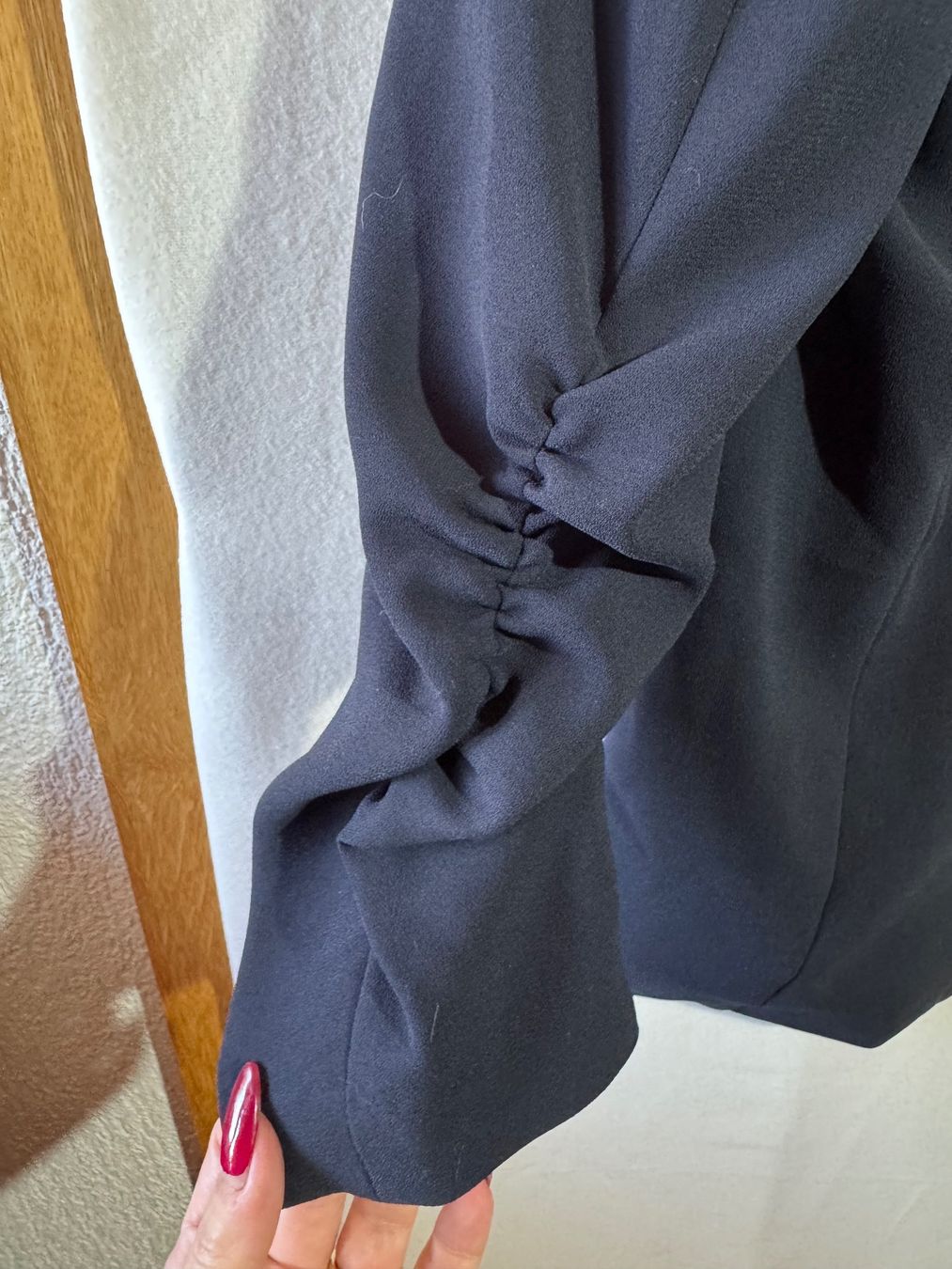 H&M Giacche: Dunkelblauer Blazer von H&M Gr. 38 – Usato da Grosswangen venduto da SALE_SALE_SALE 5