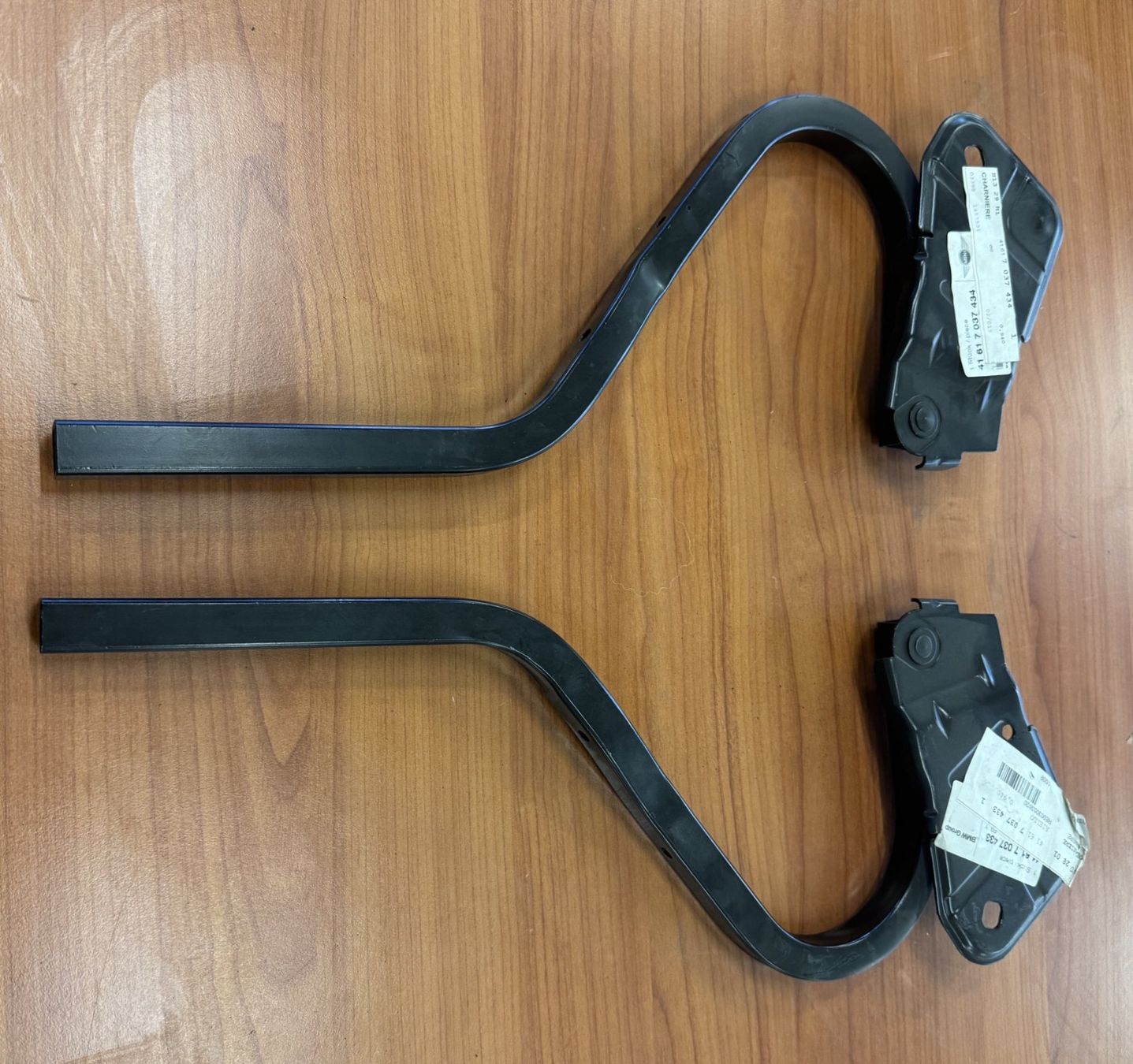 Mini Tutti pezzi di ricambio auto: Mini One et Cooper charnières de capot – Nuovo (secondo la descrizione) da Satigny venduto da rfo59 1