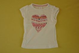 Neuwertiges T-Shirt mit Herz, Gr. 74