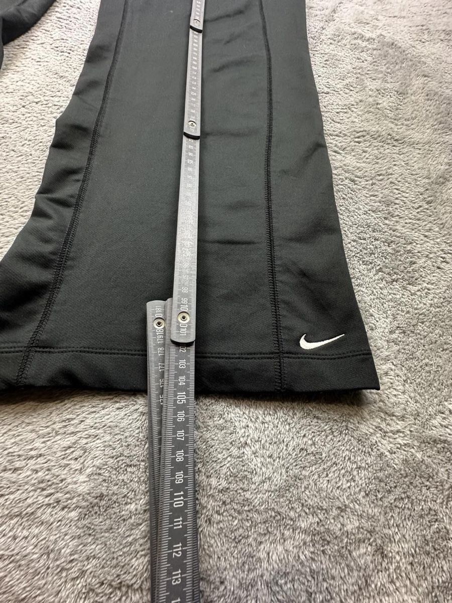 Nike Pantaloni: Nike trousers – Usato da Erlinsbach SO venduto da TogaResell 5