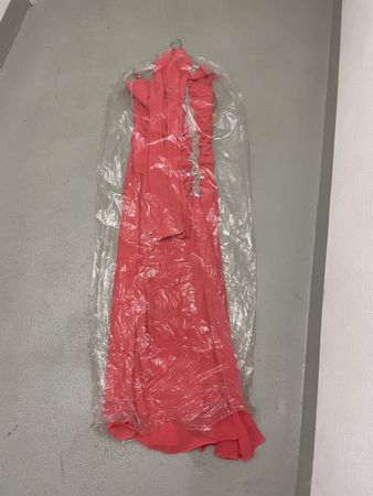 Neues, elegantes Abendkleid, Gr. S, perfekt für den Frühling