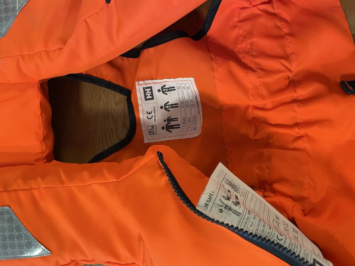 Helly Hansen Giubbotti di salvataggio: Helly Hansen Kinder-Schwimmweste – Usato da Lenzburg venduto da SallySell 2