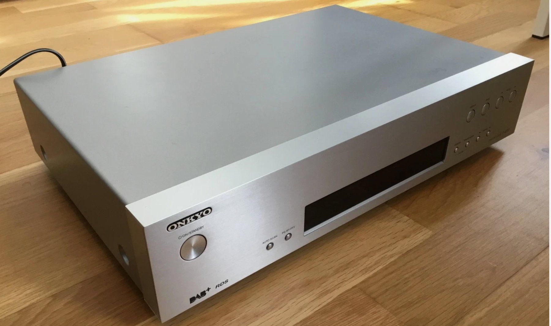 Onkyo Ricevitori: Onkyo T-4030 DAB/FM Tuner – Usato da Gattikon venduto da mro75