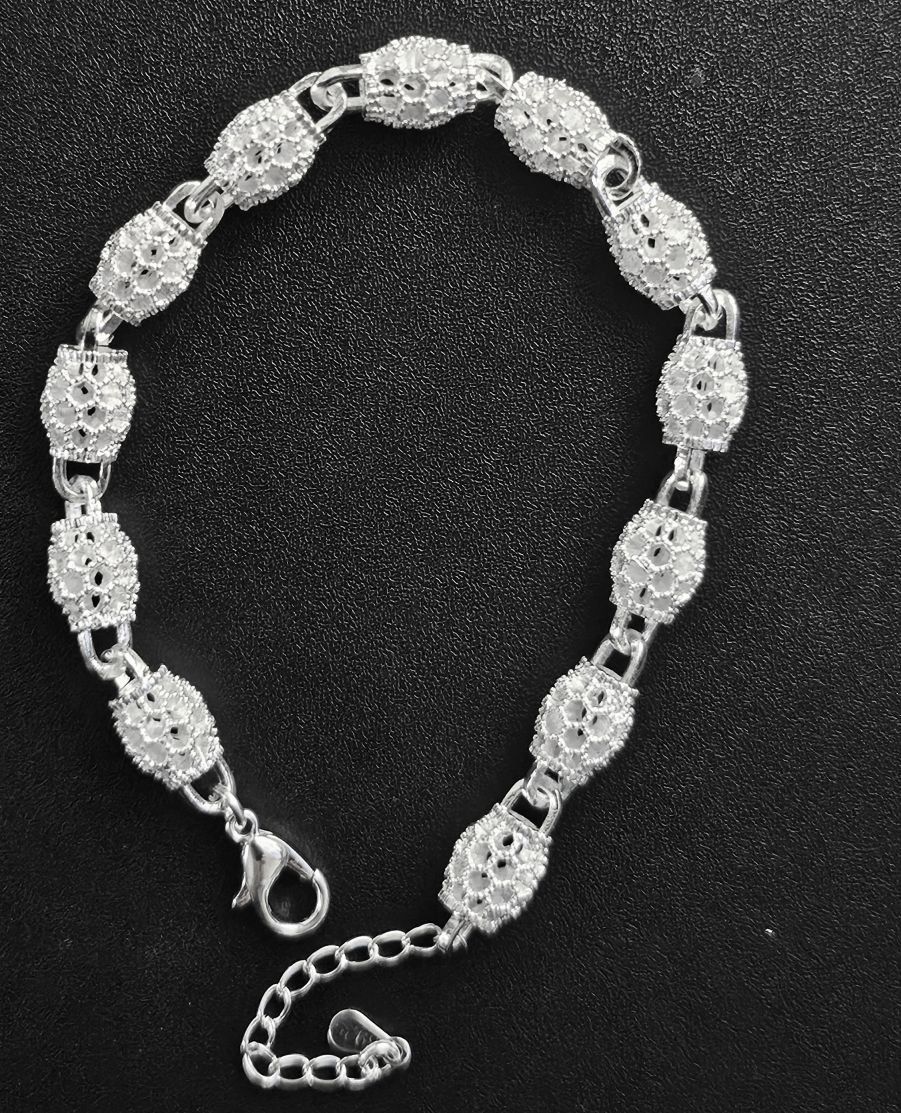 Armbänder & -reifen: Wunderschönes Armband, 925 versilbert,19 cm + 2cm – Neu (gemäss Beschreibung) aus Grenchen von maretop