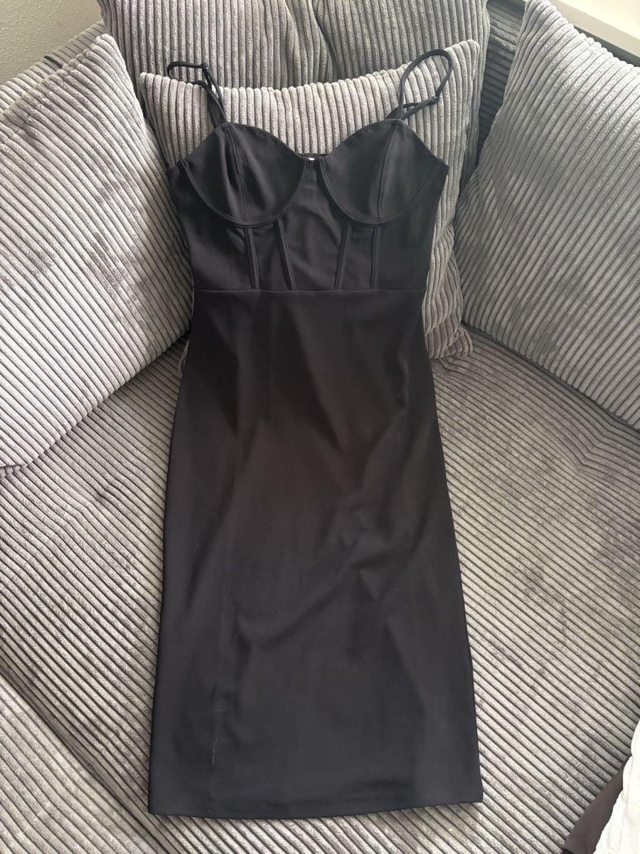 H&M Kleider: Kleid – Neu (gemäss Beschreibung) aus Schwerzenbach von nadjaliz5