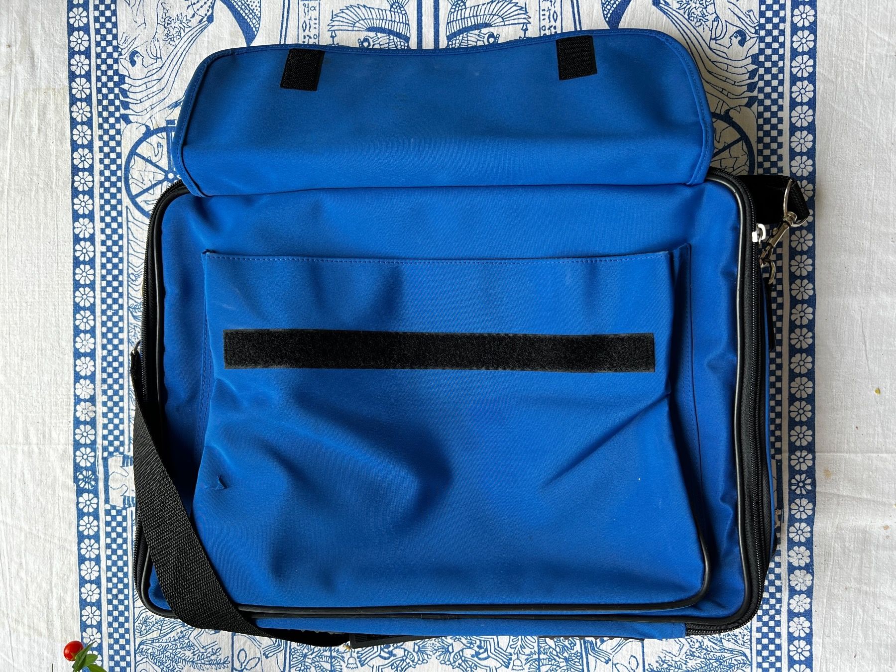 Borse: An original laptop bag – Usato da Genève venduto da Seujet32 4