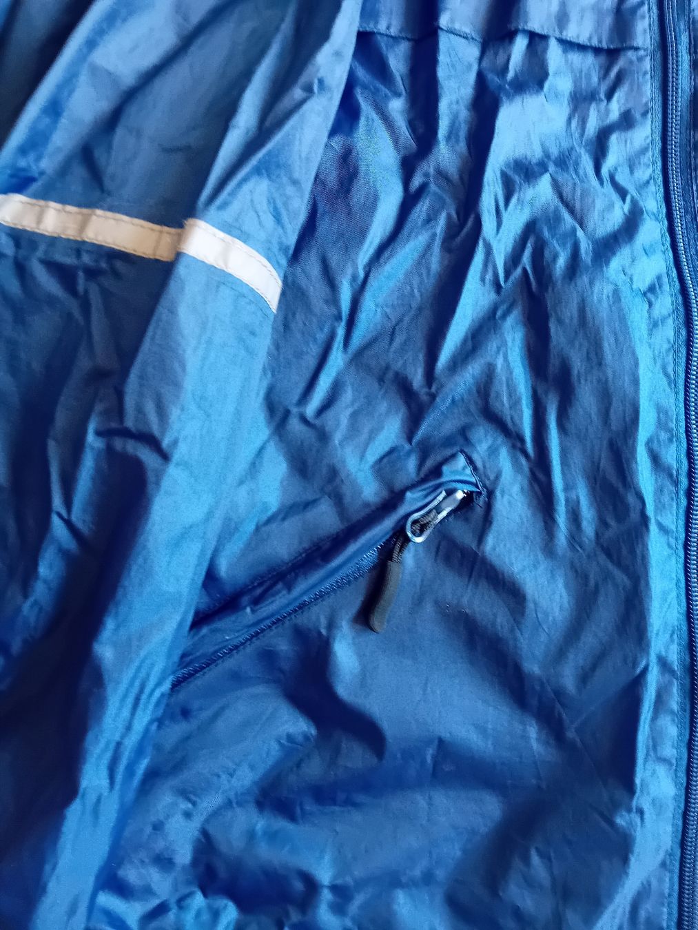 Giacche: BASECAMP Blaue Regenjacke, Grösse 140 – Usato da Romanshorn venduto da milenva 1