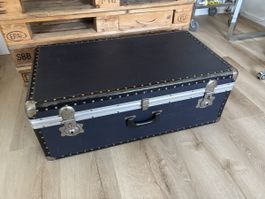 Alter Koffer