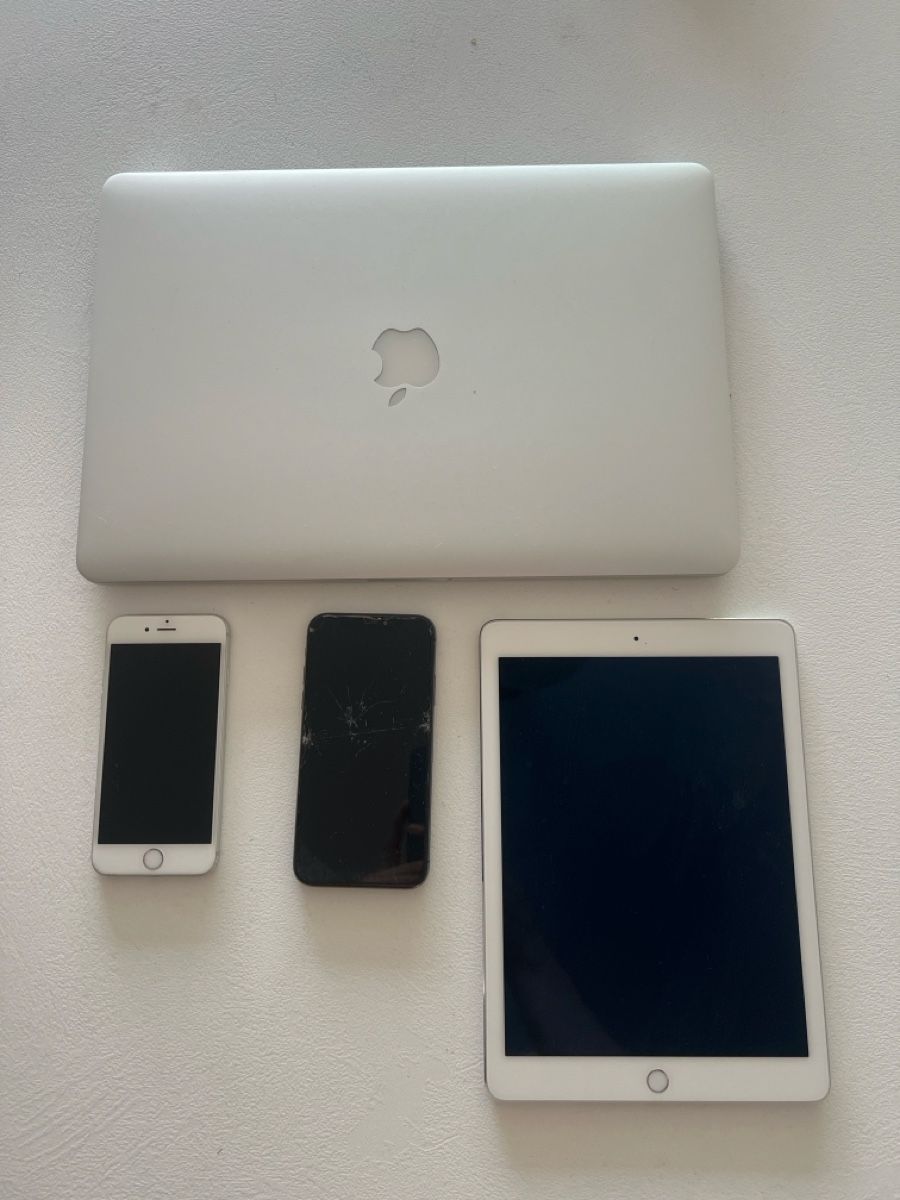 Apple Portables: LOT APPLE GERÄTE – D'occasion à Wil SG par ymuellerr