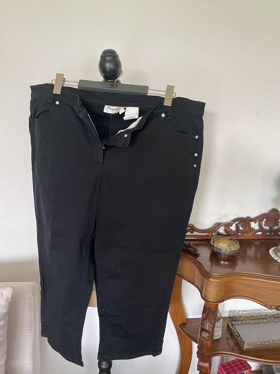 Hosen: Damen Capri Hose Gr. 52 schwarz – Neu (gemäss Beschreibung) aus Emmenbrücke von Ladyboutique 6