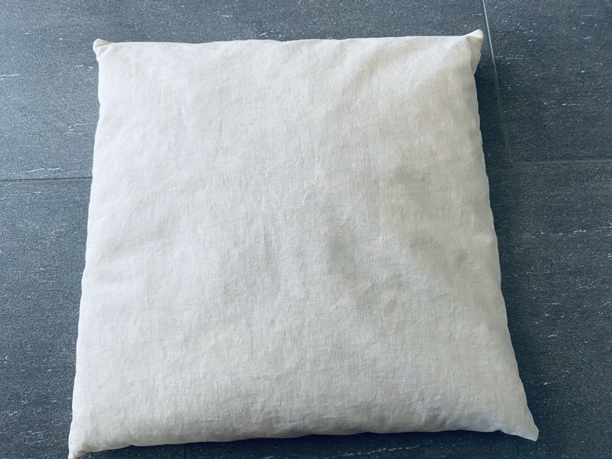 Cuscini: ZIRBENKISSEN 38x38cm – Usato da Malters venduto da Kuettel1 1