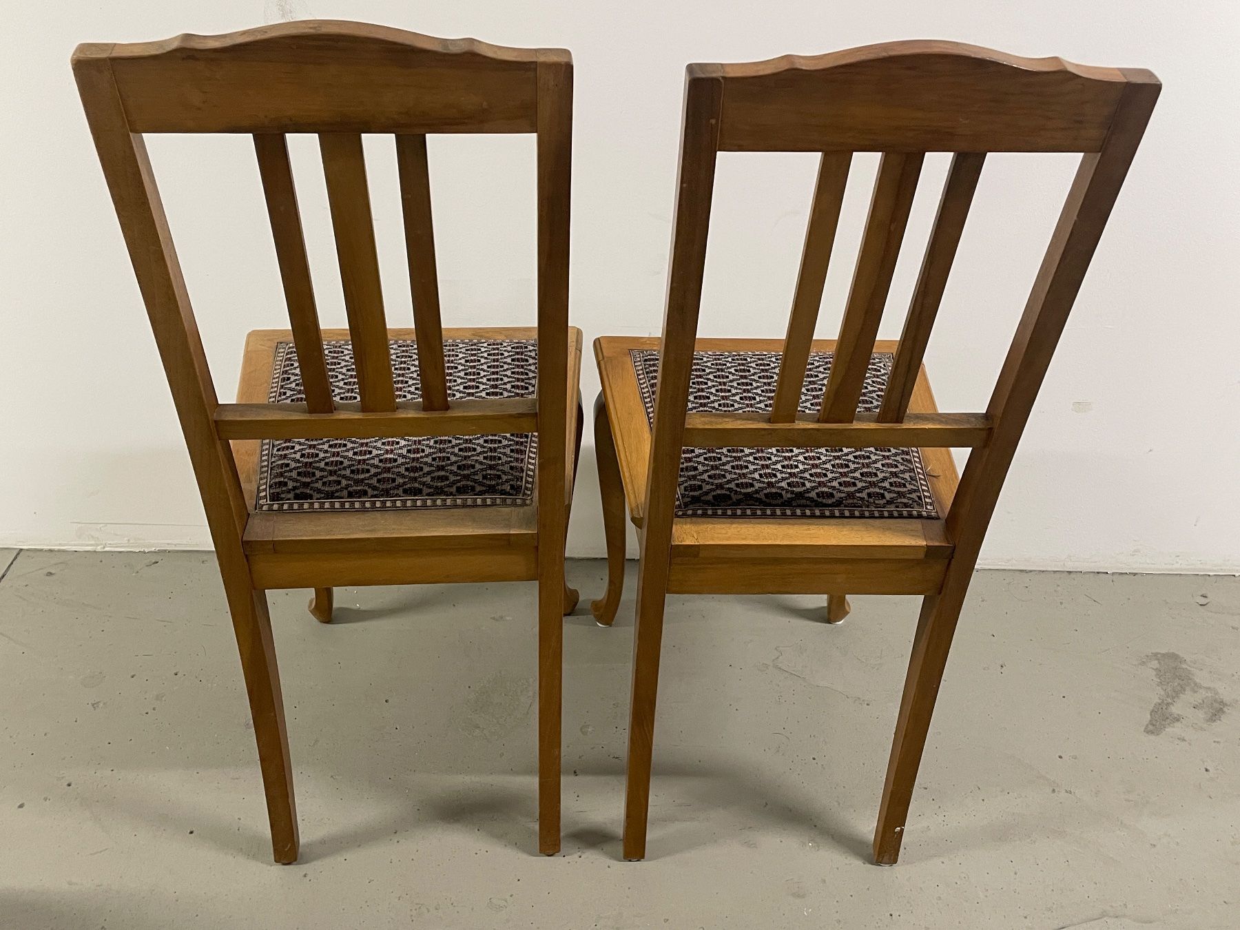 Stühle: 2 Antike Holzstühle vermutlich Biedermeier – Gebraucht aus Volketswil von rubin74 2