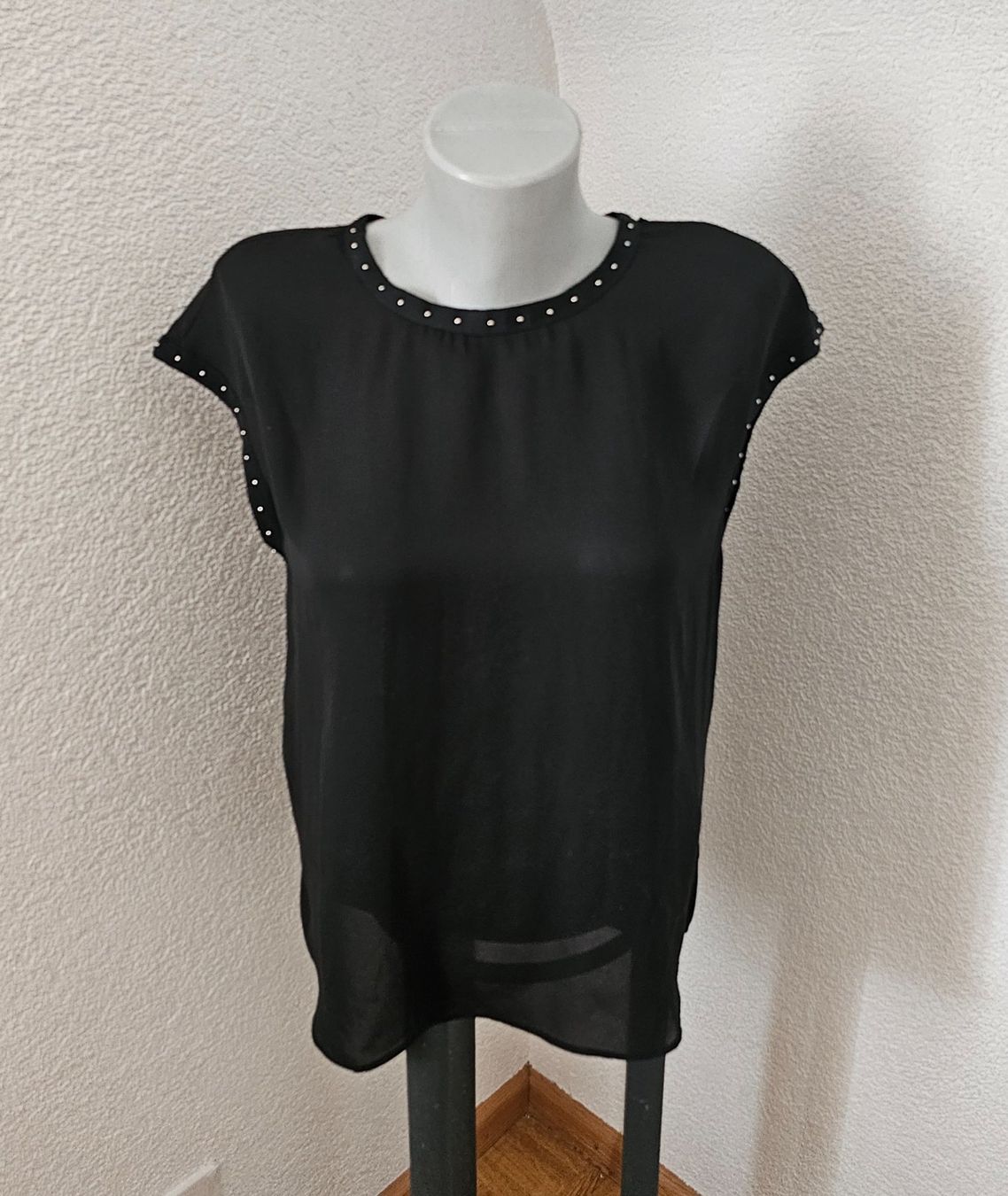Esprit Lotti di vestiti: Esprit Shirt + Orwell Top Schwarz Gr. S – Usato da Füllinsdorf venduto da Sunnebliemli7 4