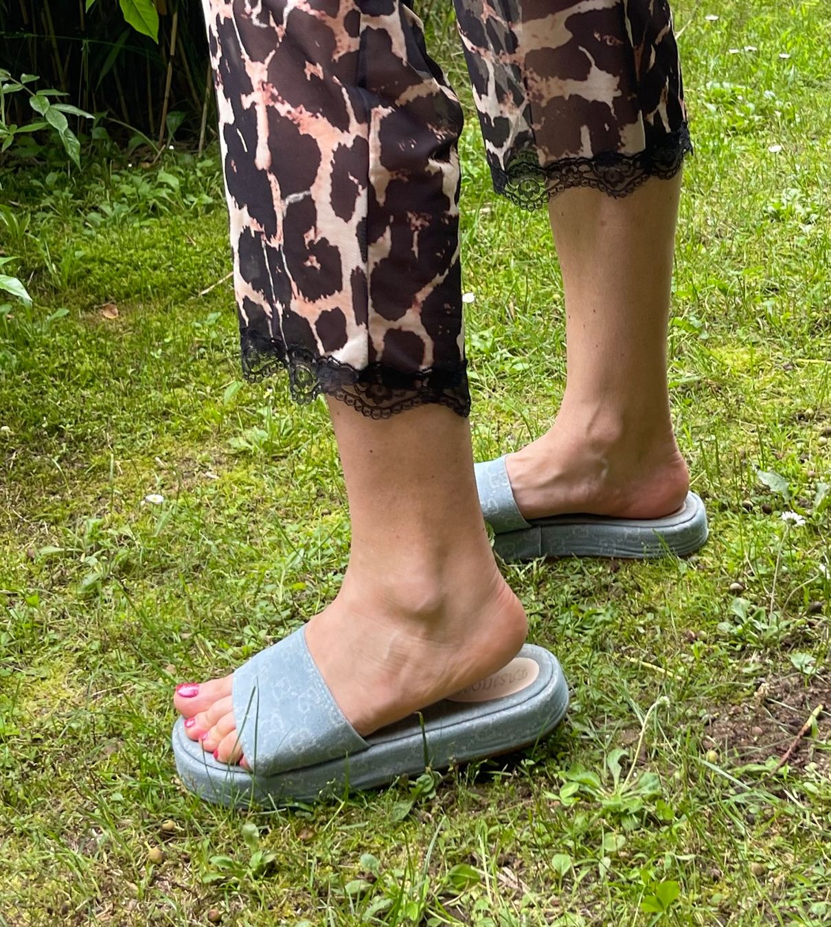 Scarpe da donna: Jeans sandali con logo-39.5/40 – Nuovo (secondo la descrizione) da Gordevio venduto da LanaZimm 4