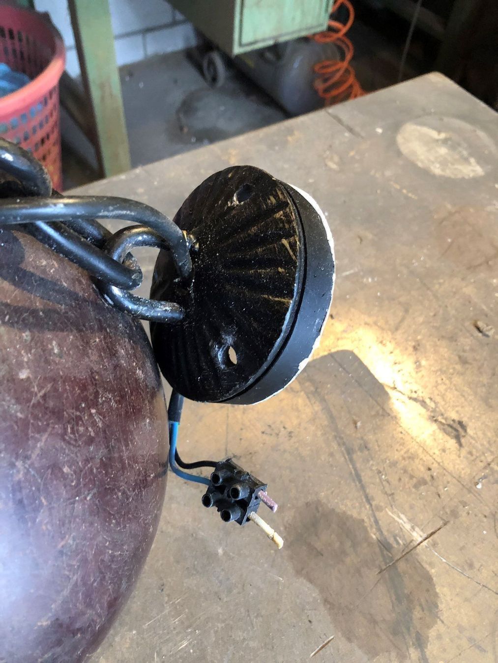 Lampade: 2 Deckenlampen aus Kegelkugeln – Usato da Villmergen venduto da Bezdupe 3