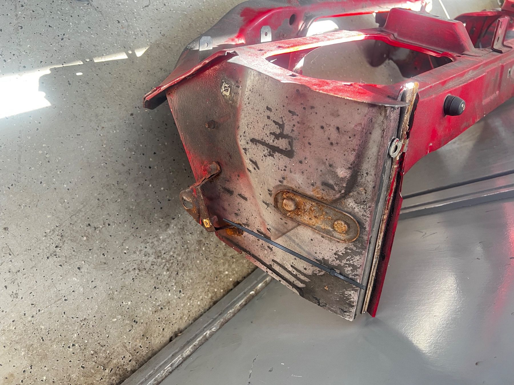Lancia Tutti pezzi di ricambio auto: Frontblech, Frontmaske Lancia Delta integrale – Usato da Adliswil venduto da Turbocrazy 7