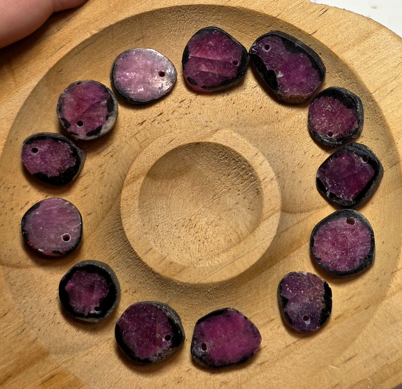 Minerali & Pietre curative: 13 Rubin Anhänger gelocht – Nuovo e nell'imballaggio originale da Matzingen venduto da Shay_Crystalz 1