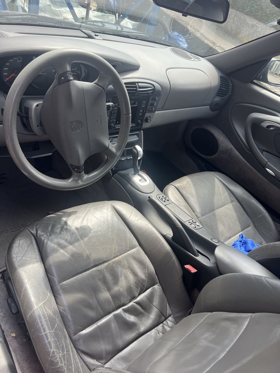 Porsche Automobili: Porsche 911 Carrera Cabriolet 996 – Difettoso da Steckborn venduto da motorschuppen 3