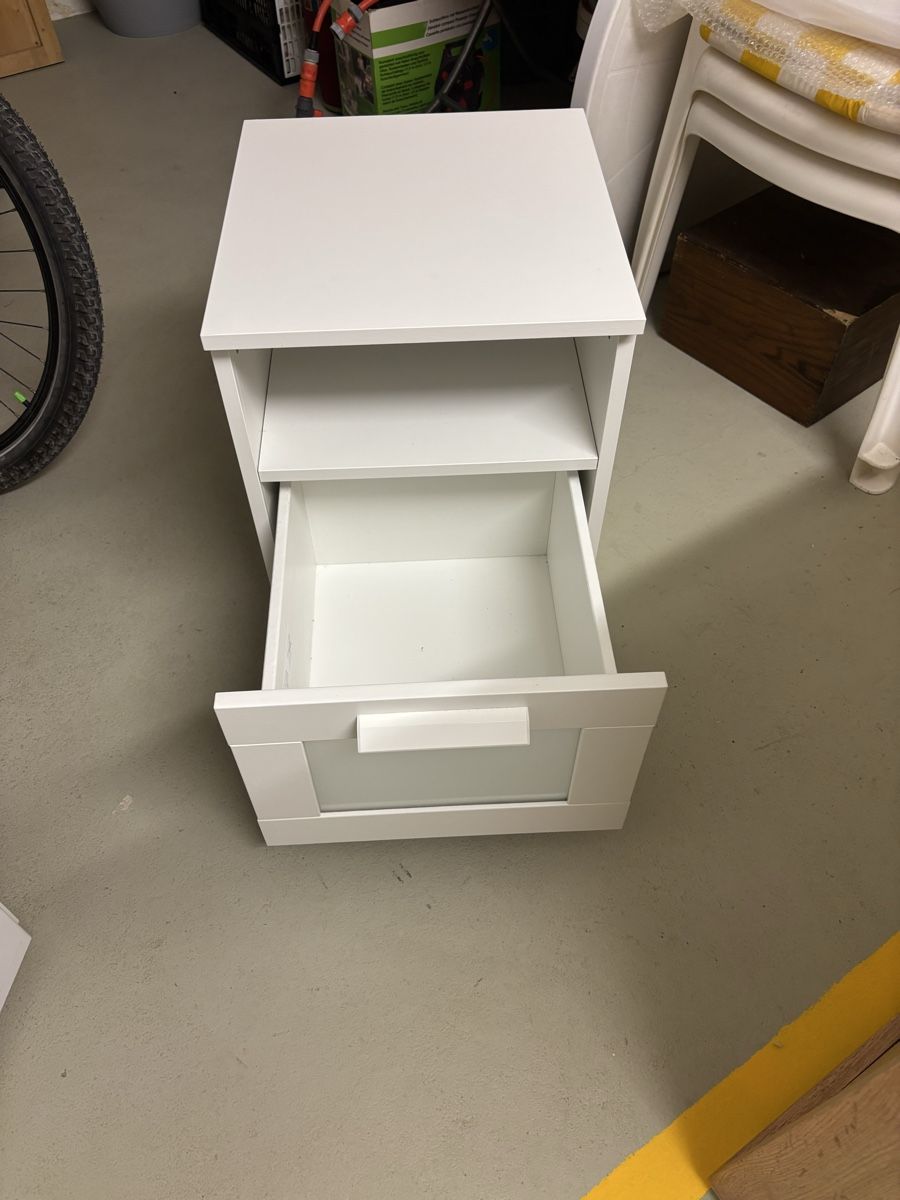 Comodini: Ikea Nachttisch  – Usato da Flims Dorf venduto da sve_6pf9 3
