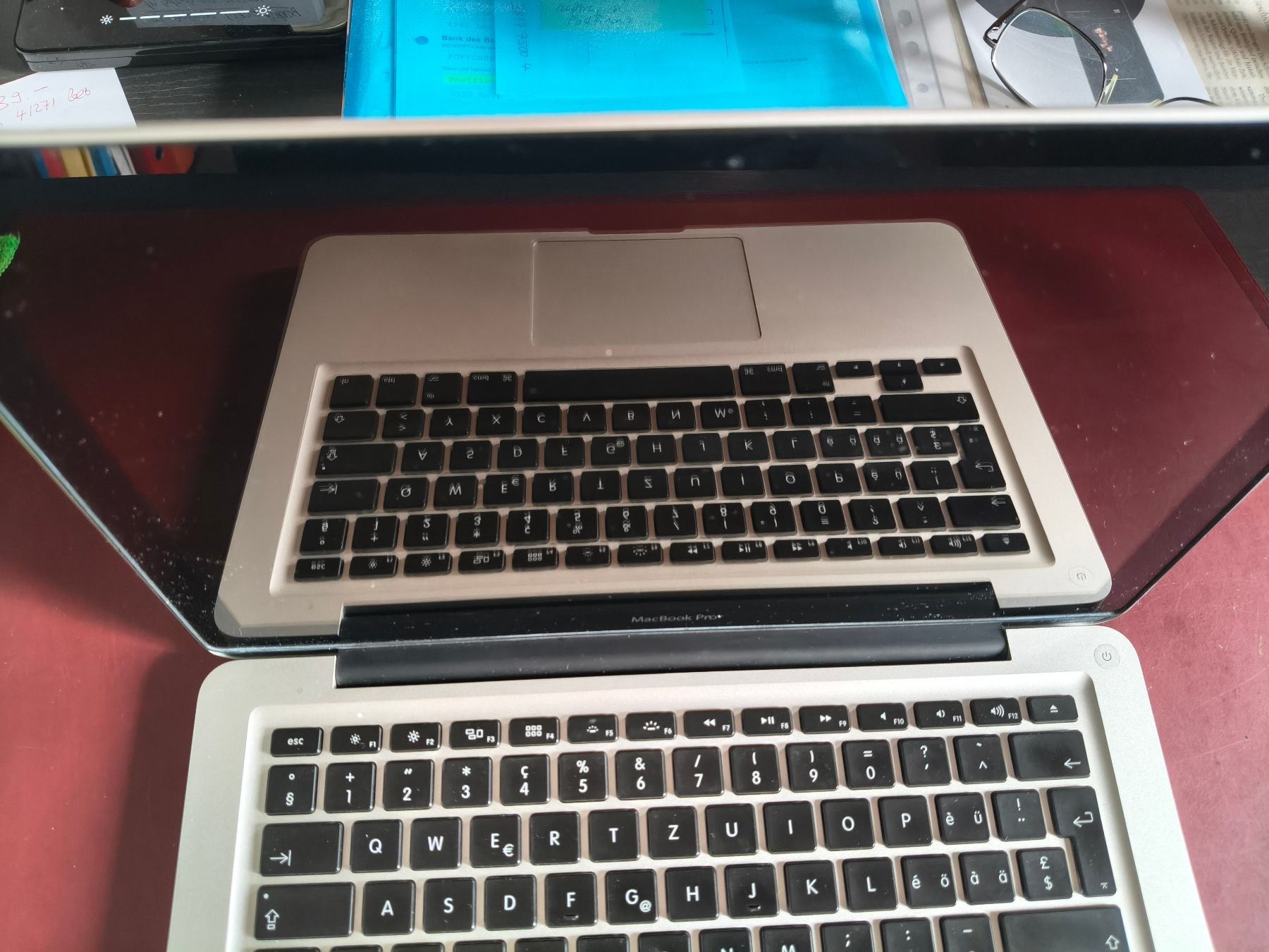 Apple Notebook: Macbook Pro mit Googles Chrome OS (flex) installiert – Usato da Laufen venduto da dan_p89t 9