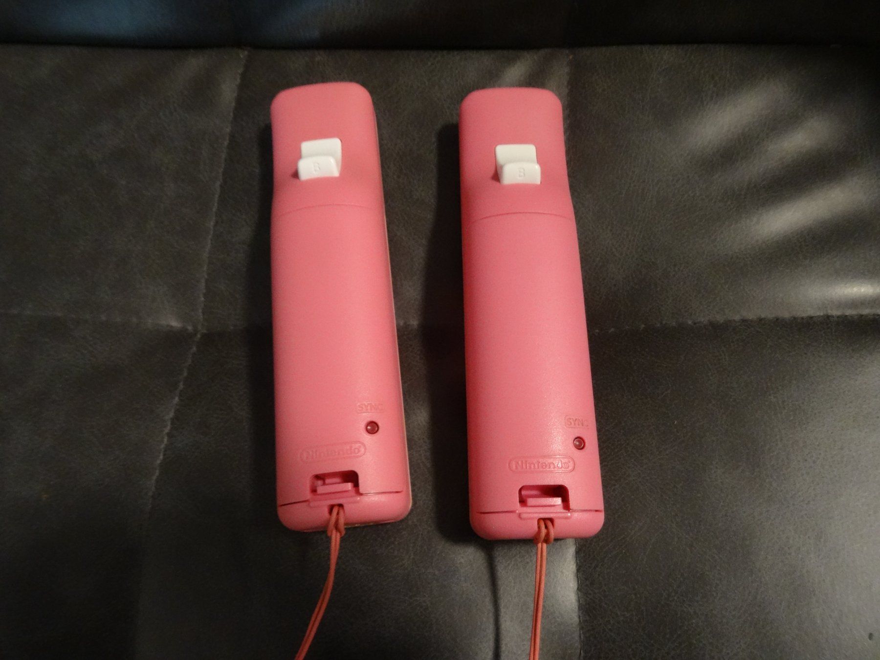 Nintendo Console: Nintendo Wii Fernbedienungen REMOTE – Usato da Olten venduto da Disc-Verkauf 1