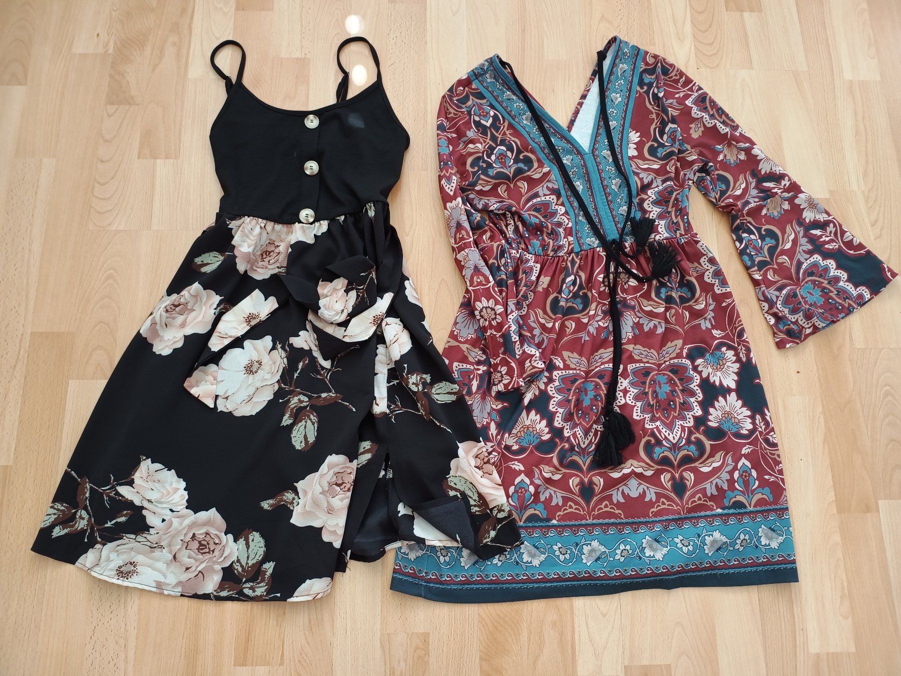 Lotti di vestiti: 4 Sommerkleider grösse XS – Usato da Pfäffikon SZ venduto da Elendir